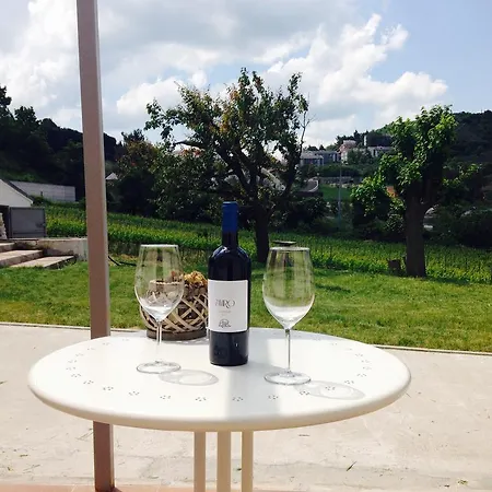Bed & Wine Rocco Zambri Guest house Bovino